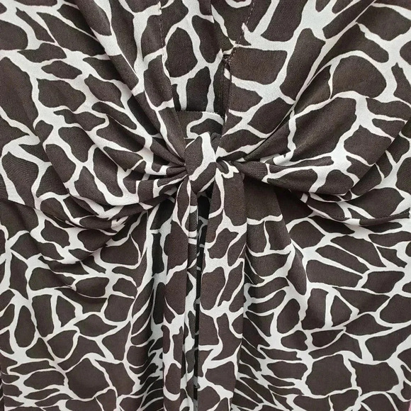 Paris Paris Giraffe Print Tie Front Blouse - Picture 3 of 6